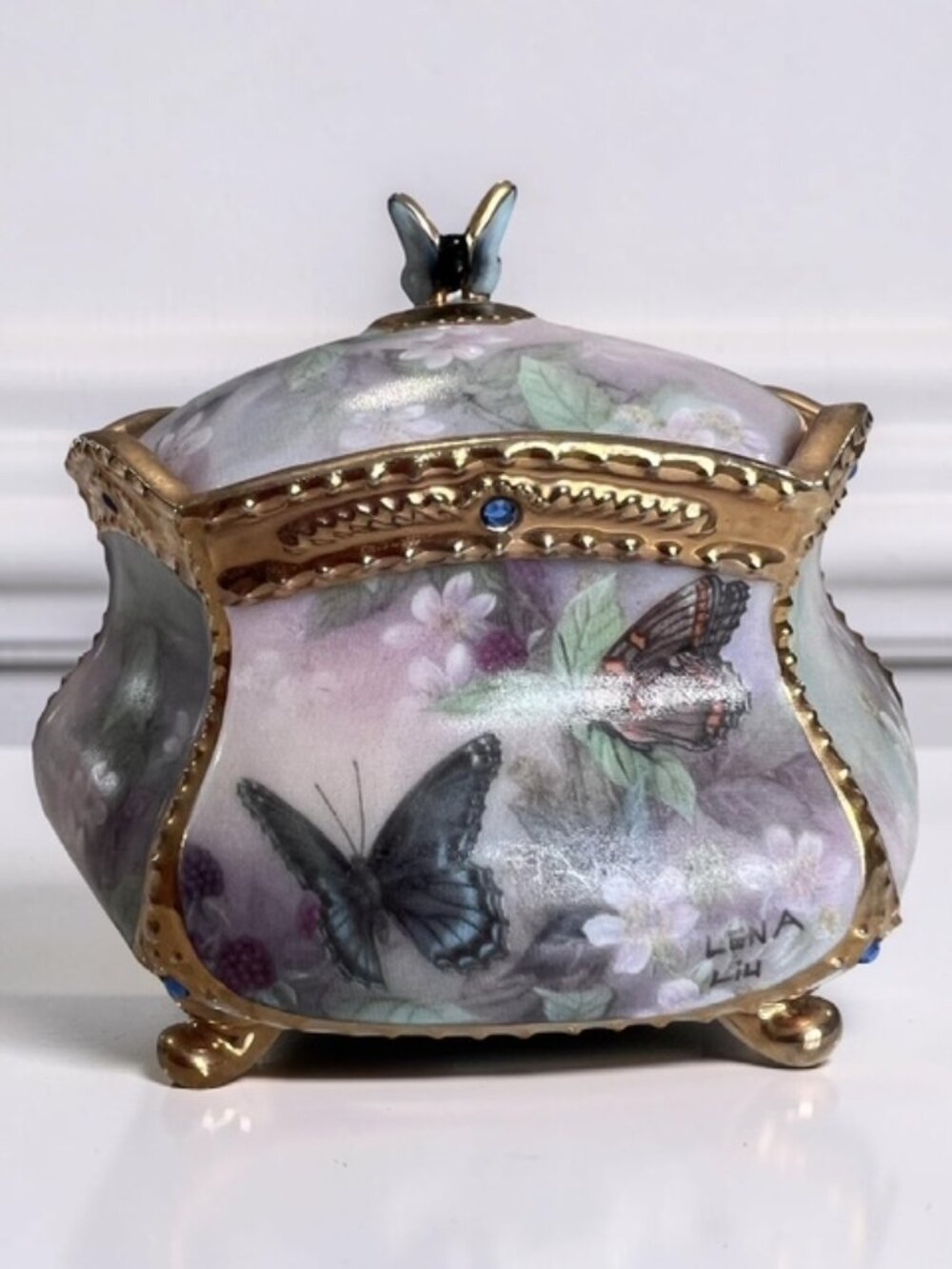 Heirloom Porcelain Jewelry Music Box Lena Liu's Enchanted Wings Trinket Box